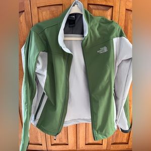 North Face Woman’s lightweight jacket